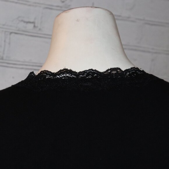 🖤🌸 Designers Originals Lace Trim Tank · Size M · Sleek & Feminine - Picture 6 of 7